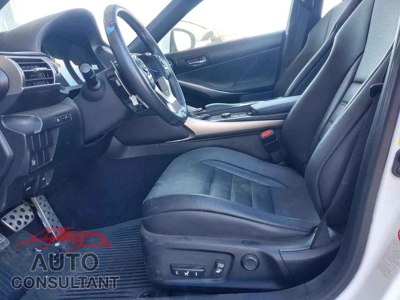 LEXUS IS 2014 - JTHBF1D23E5018347