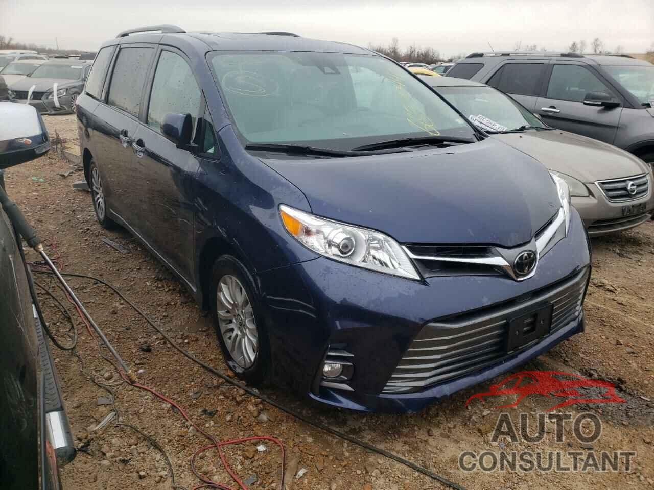 TOYOTA SIENNA 2018 - 5TDYZ3DC5JS913625