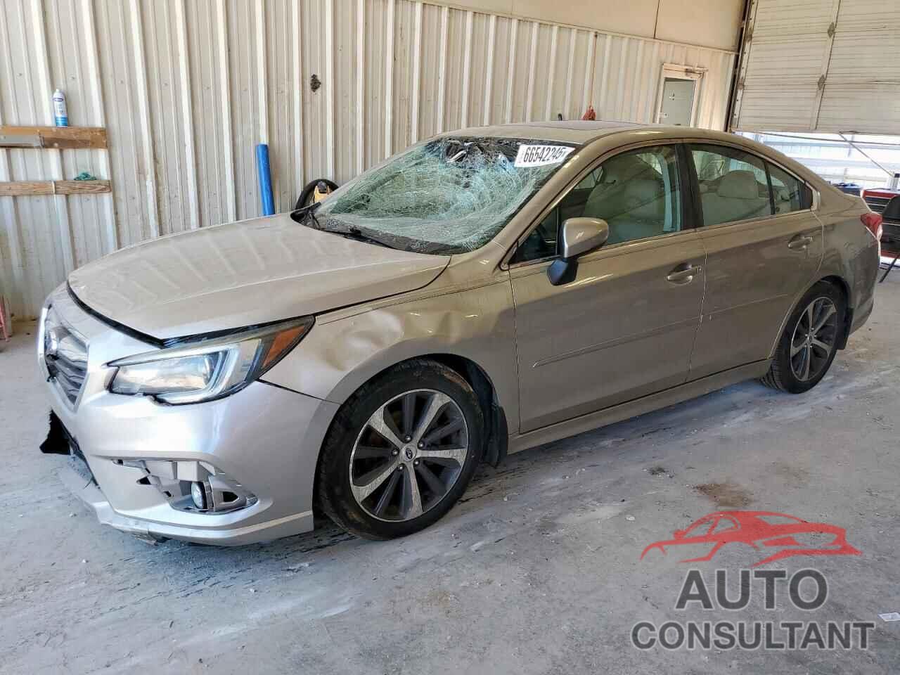 SUBARU LEGACY 2019 - 4S3BNAN62K3026338