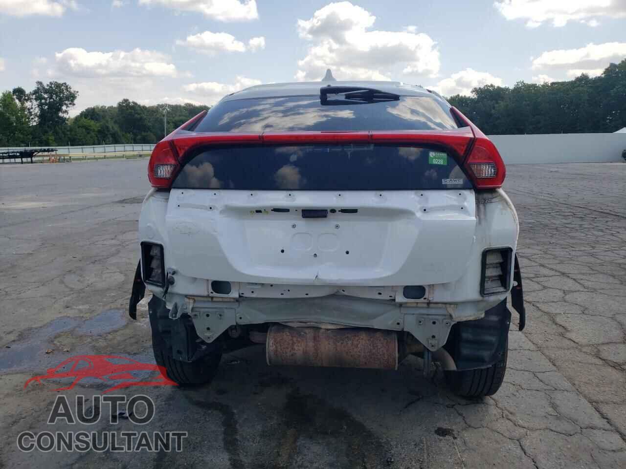 MITSUBISHI ECLIPSE 2018 - JA4AT4AA9JZ067682