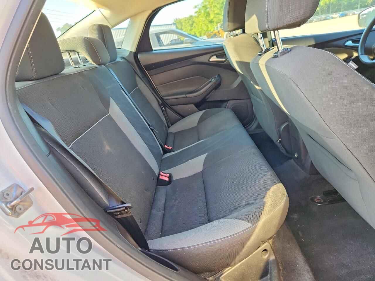 FORD FOCUS 2013 - 1FADP3F22DL283342