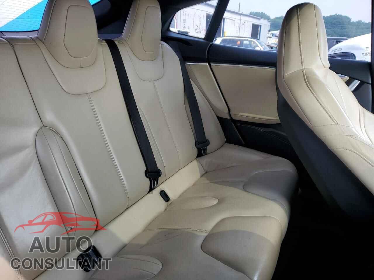 TESLA MODEL S 2016 - 5YJSA1E2XGF120714