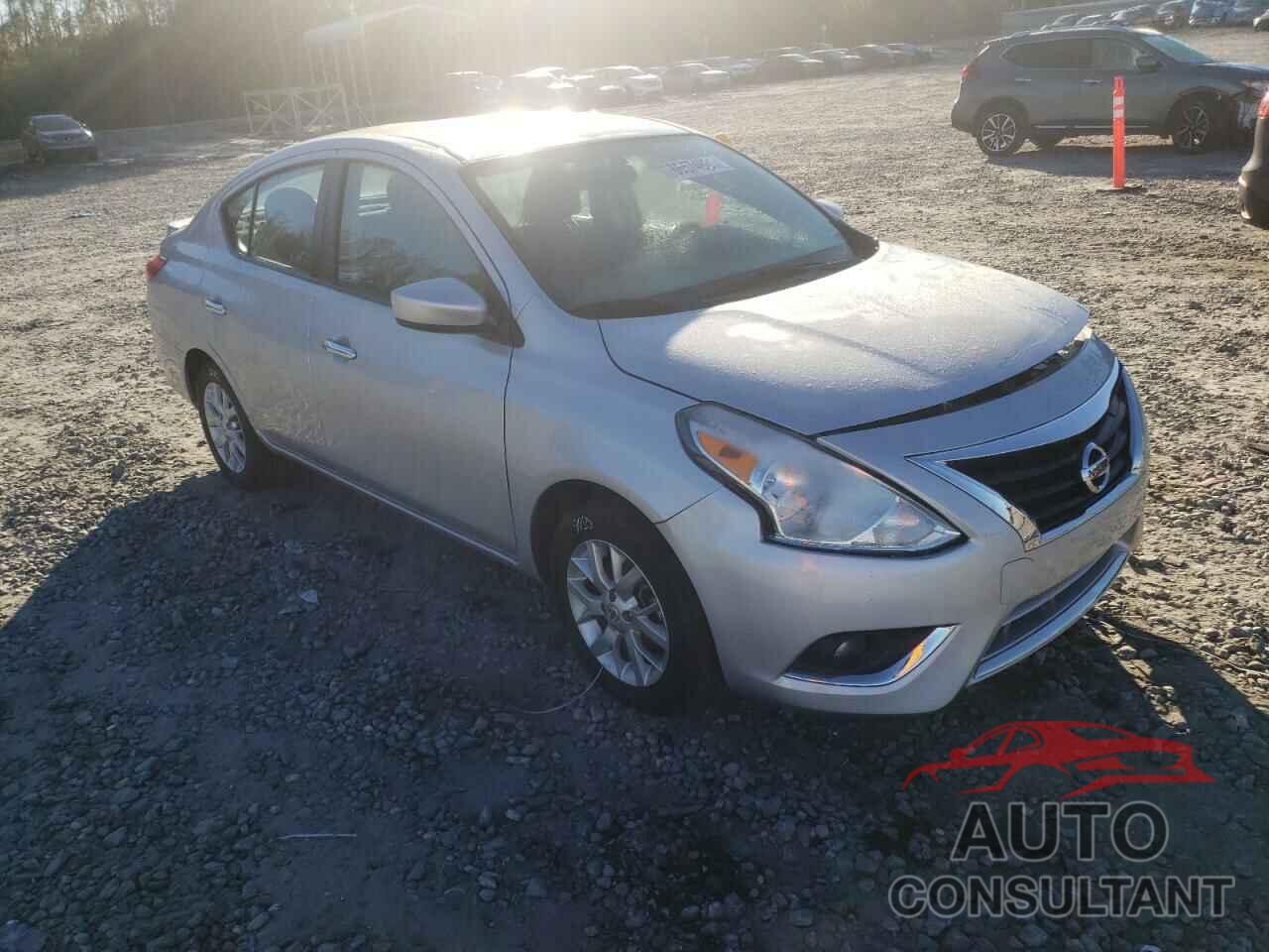 NISSAN VERSA 2018 - 3N1CN7AP7JL883377