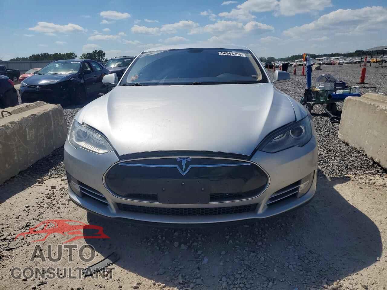 TESLA MODEL S 2013 - 5YJSA1CN5DFP05337
