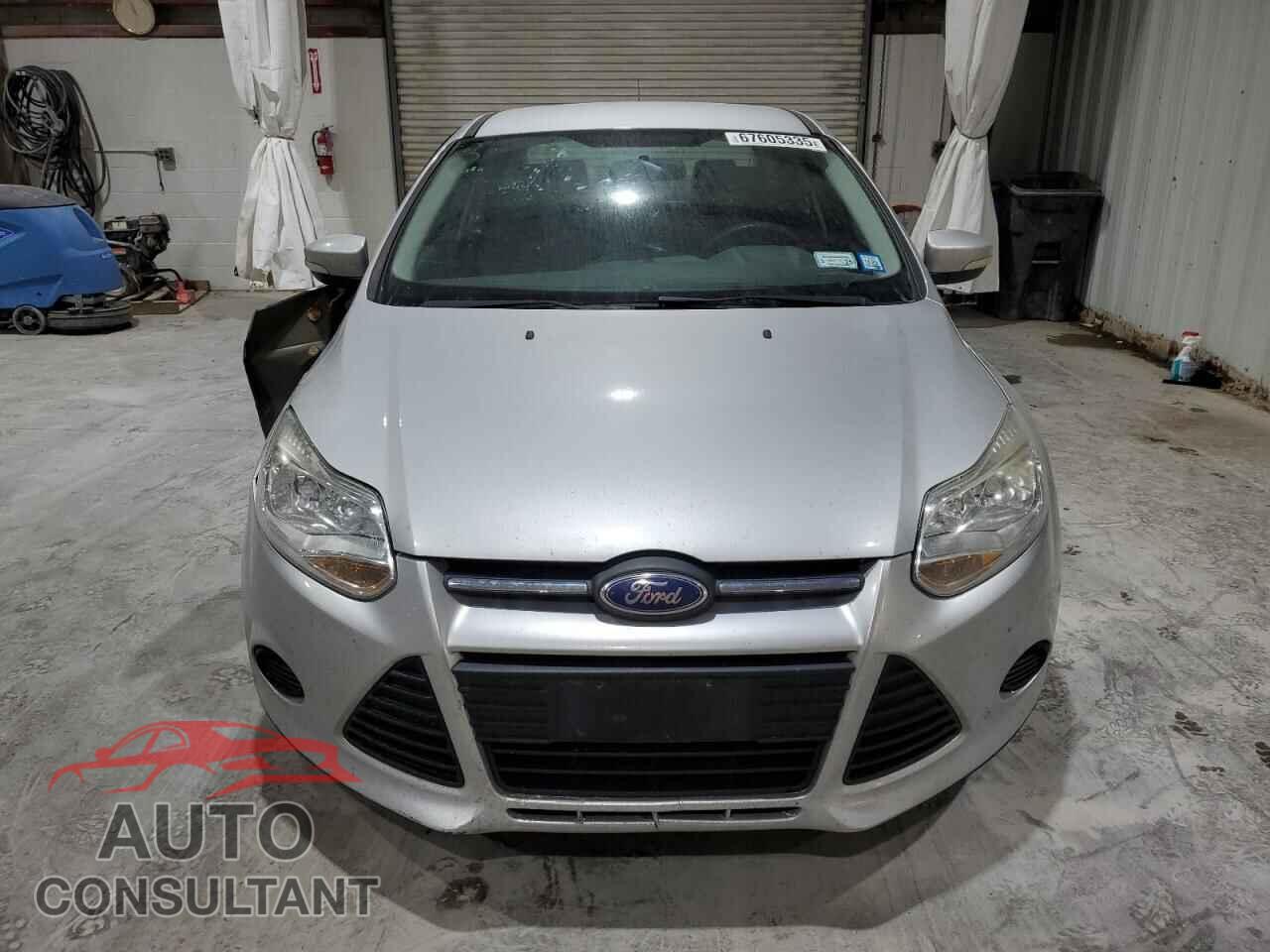 FORD FOCUS 2014 - 1FADP3F2XEL128376