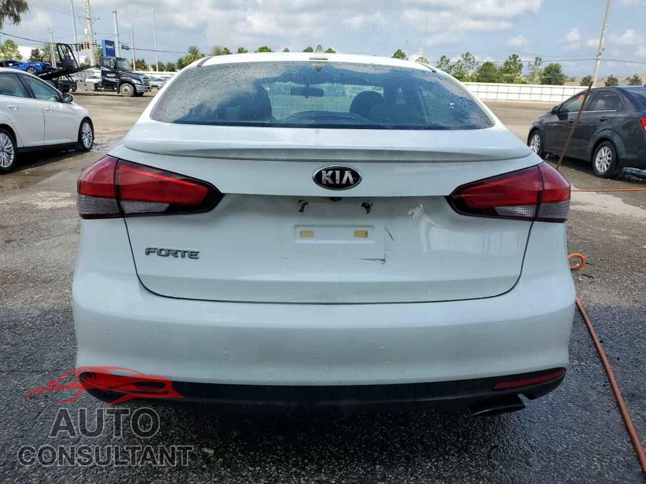 KIA FORTE 2017 - 3KPFL4A71HE010771