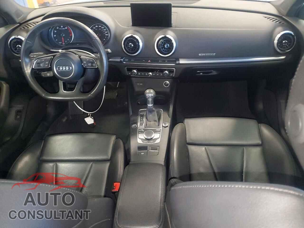 AUDI A3 2018 - WAUJ8GFF5J1040407