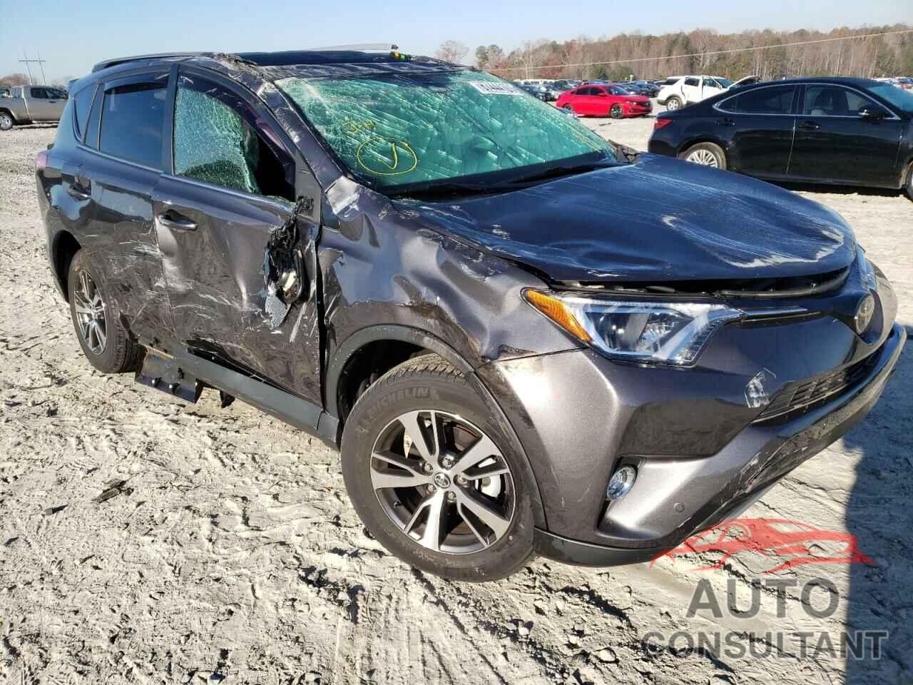 TOYOTA RAV4 2018 - 2T3RFREV5JW748707