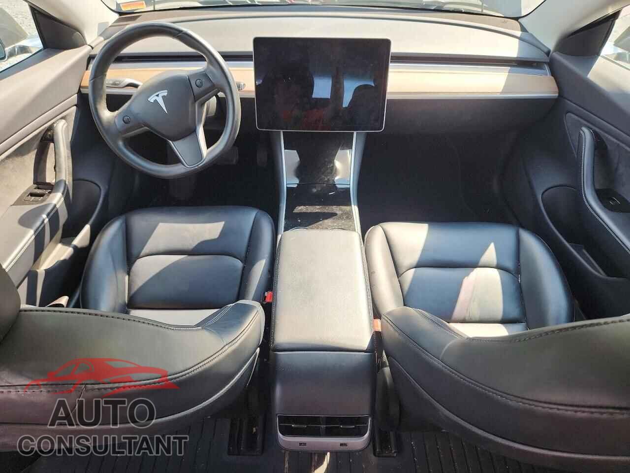 TESLA MODEL 3 2018 - 5YJ3E1EA0JF057985