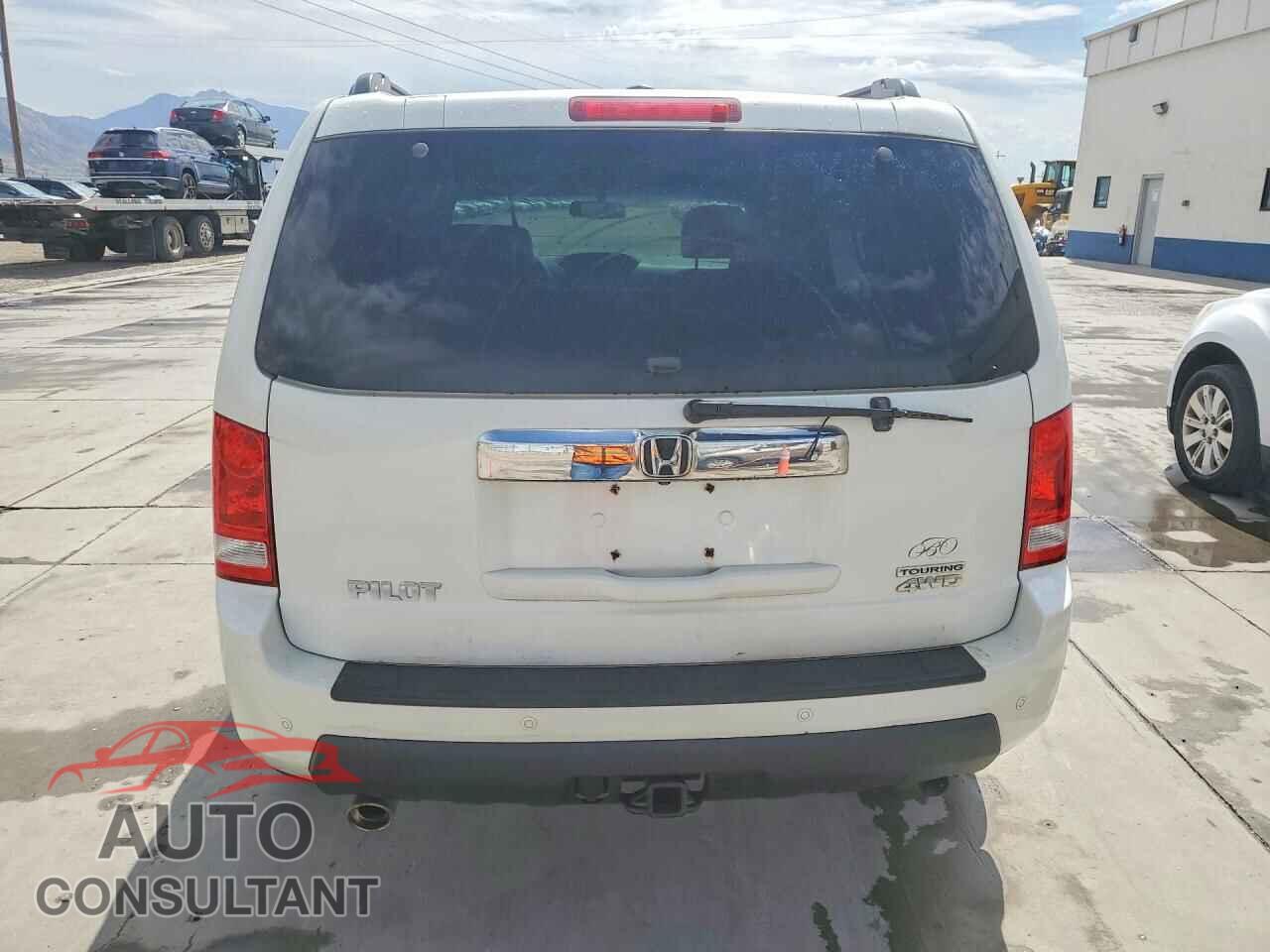 HONDA PILOT 2011 - 5FNYF4H91BB066475