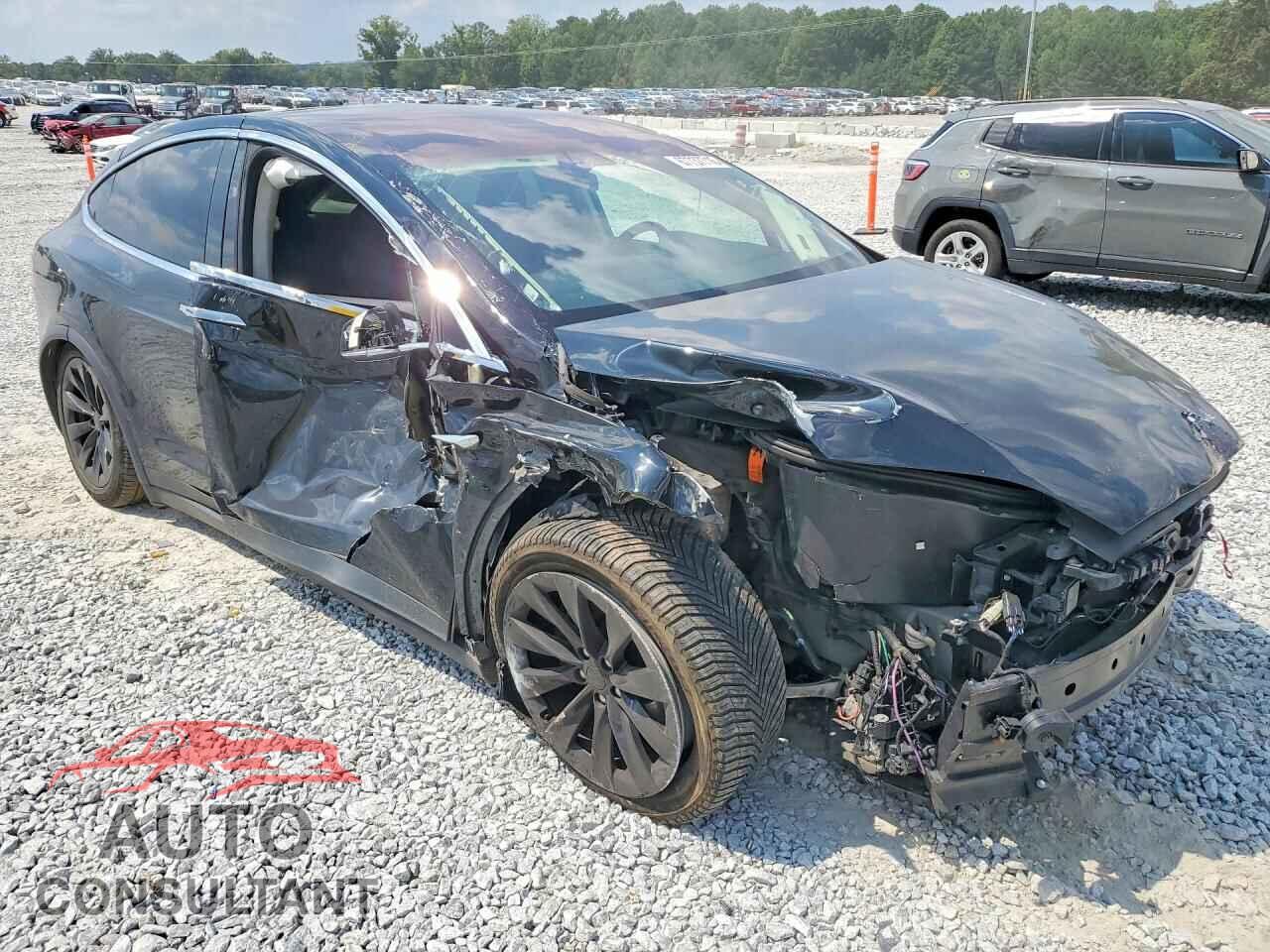 TESLA MODEL X 2018 - 5YJXCBE21JF127144