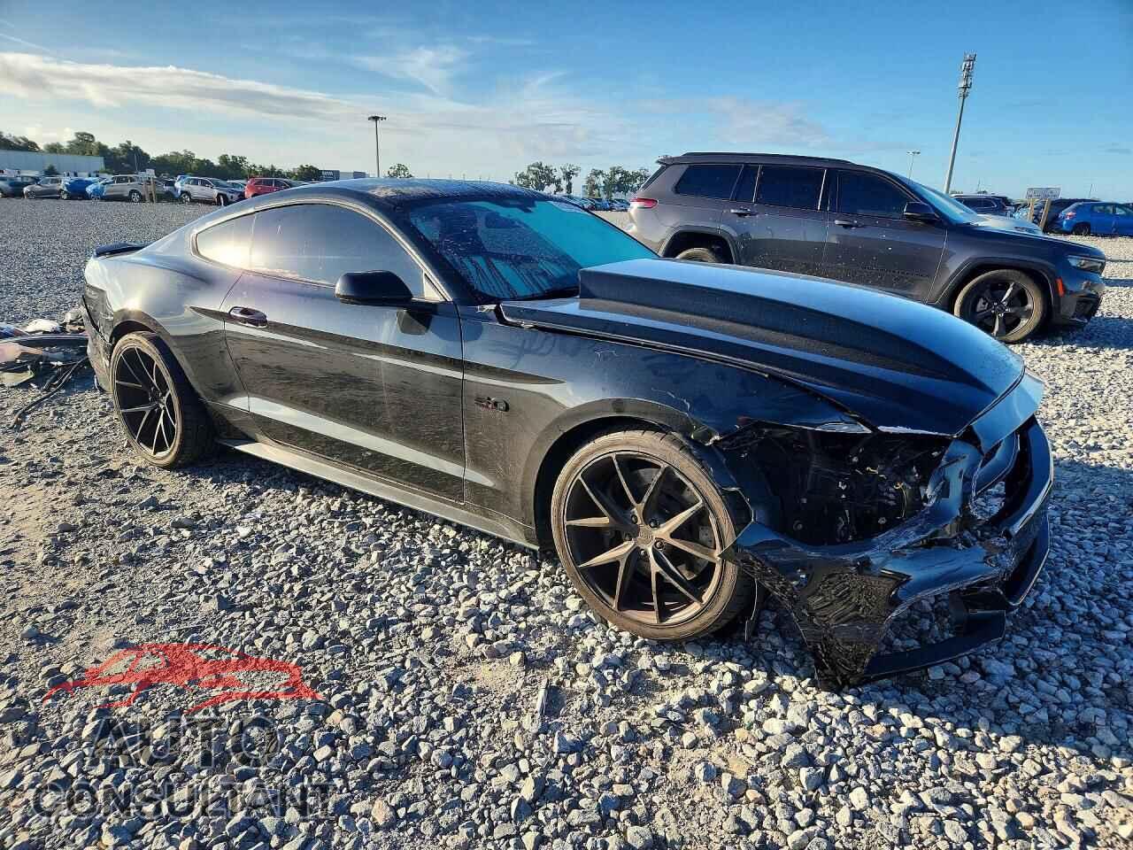 FORD MUSTANG 2017 - 1FA6P8CF4H5270664