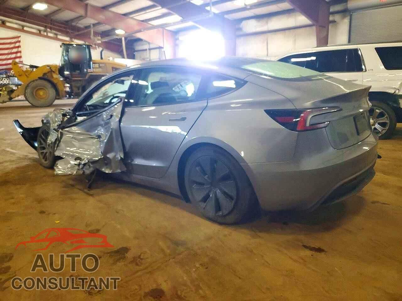 TESLA MODEL 3 2026 - 5YJ3E1EB4TF129945