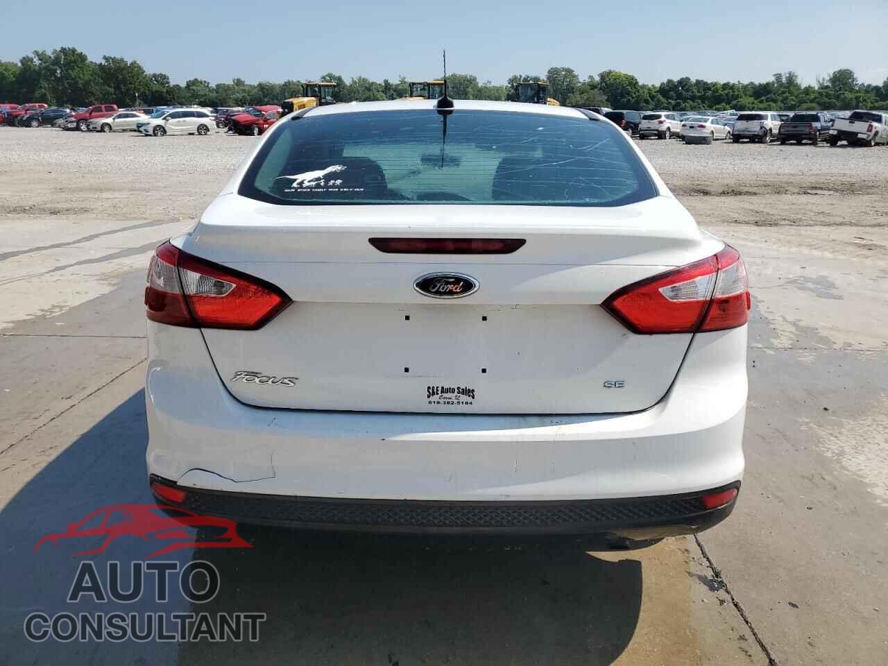 FORD FOCUS 2014 - 1FADP3F29EL118888
