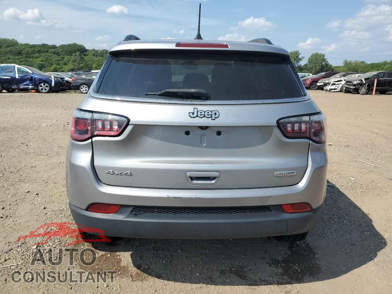 JEEP COMPASS 2018 - 3C4NJDBB5JT262741
