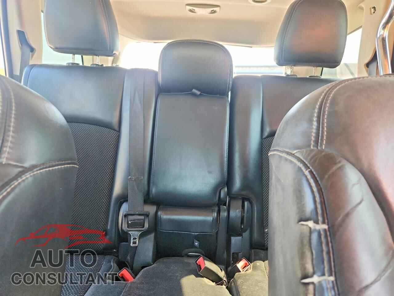 DODGE JOURNEY 2015 - 3C4PDCGBXFT727931