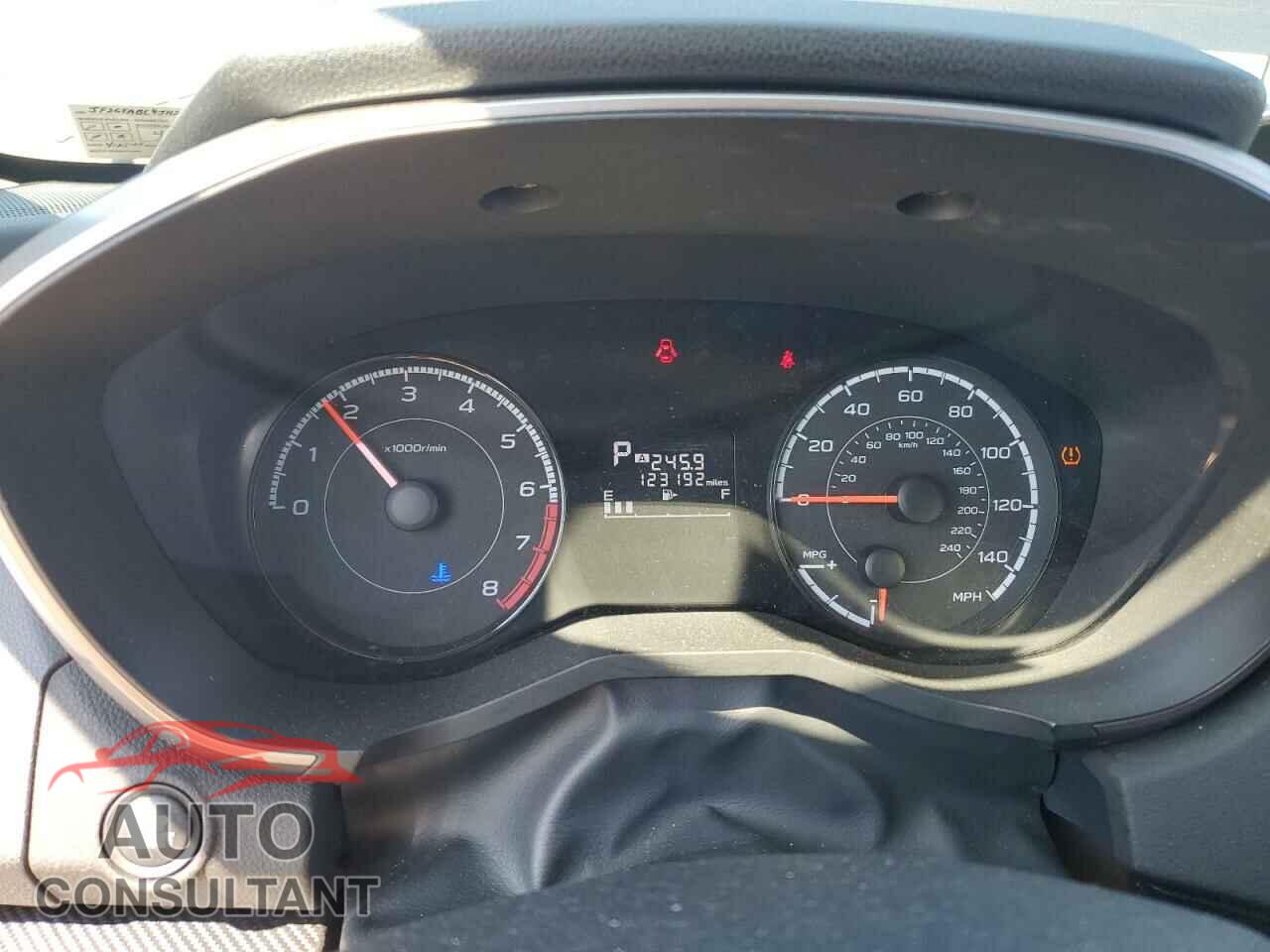 SUBARU CROSSTREK 2018 - JF2GTABC9JH257231