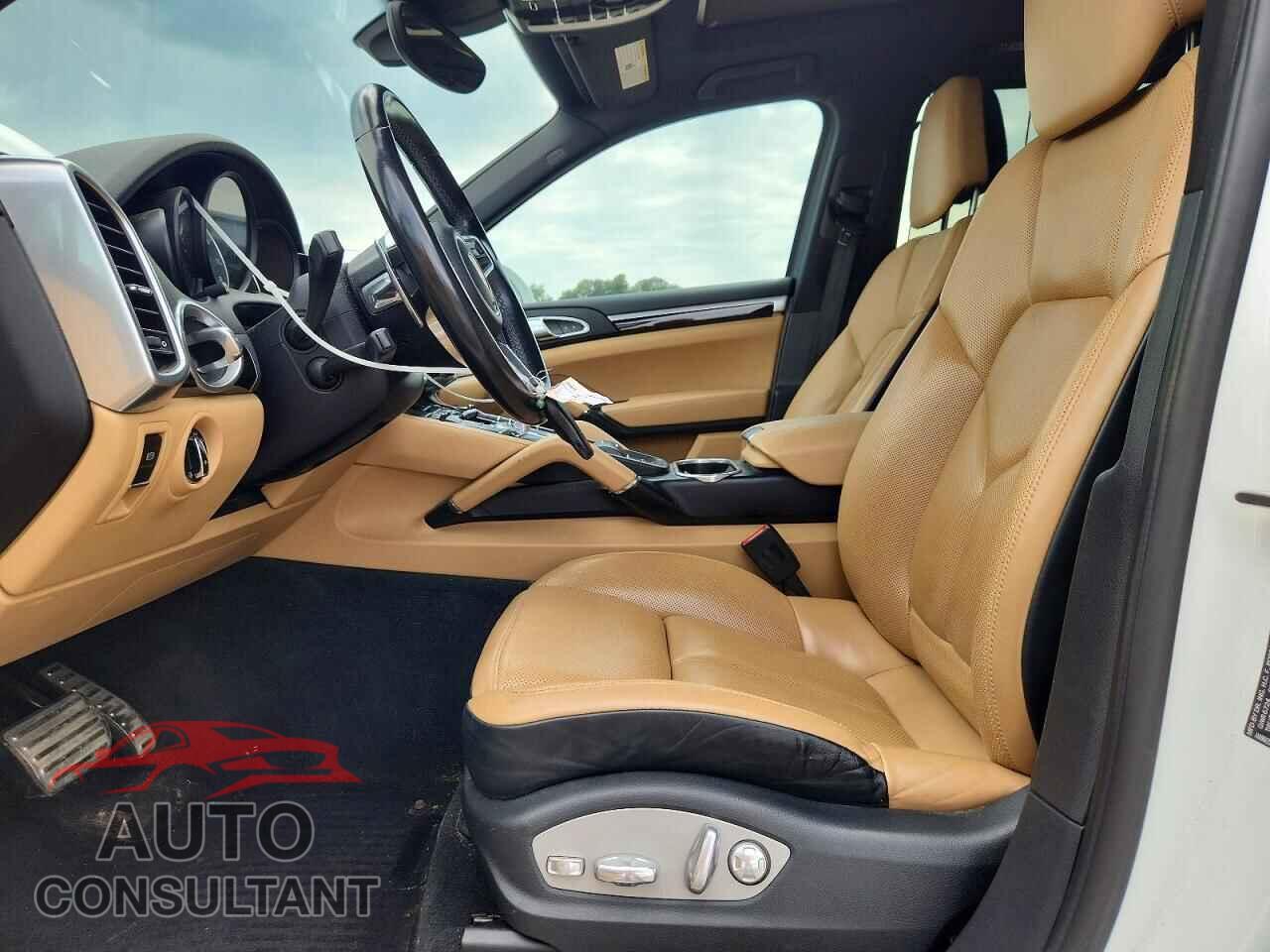 PORSCHE CAYENNE 2016 - WP1AE2A25GLA17112