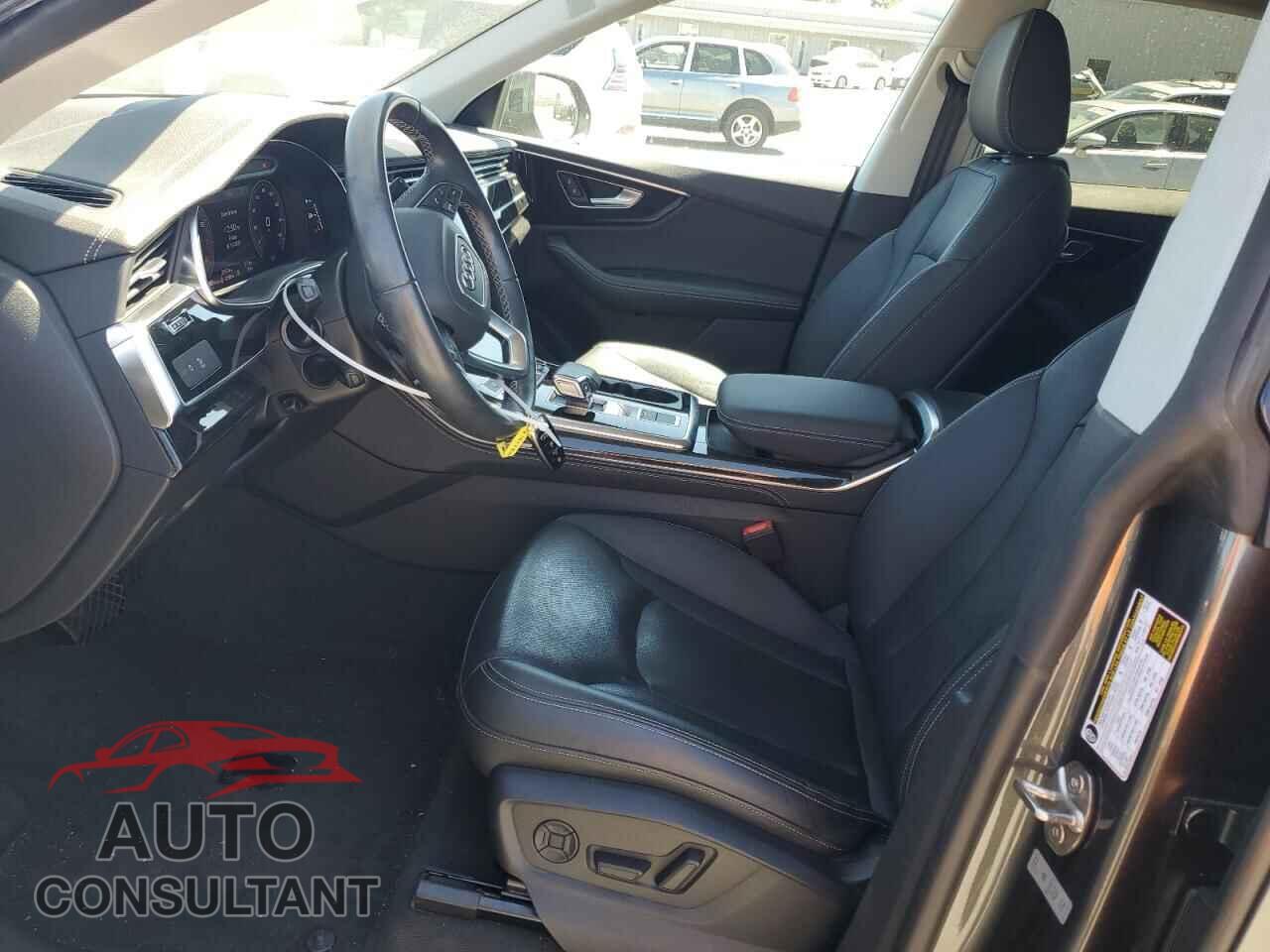 AUDI Q8 2023 - WA1EVBF11PD010844