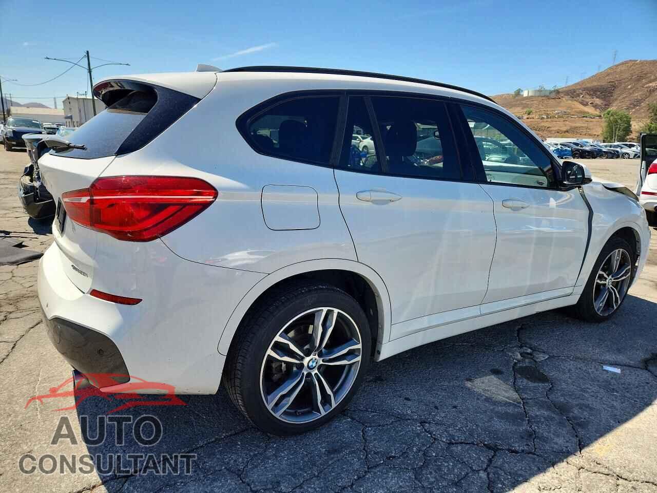 BMW X1 2018 - WBXHT3C31J5L28357
