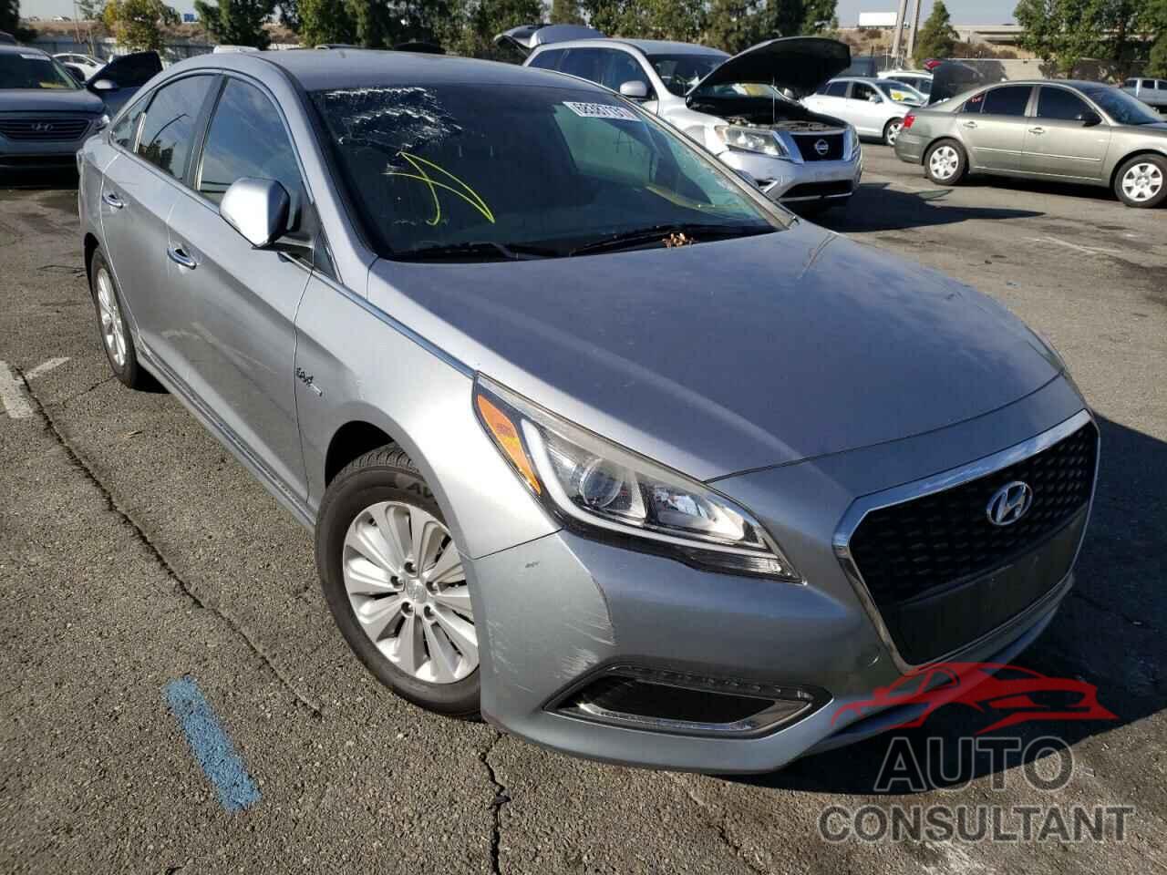 HYUNDAI SONATA 2016 - KMHE24L18GA011985