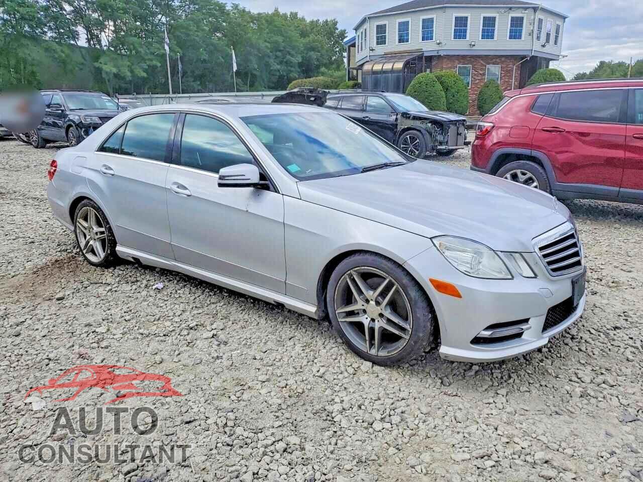 MERCEDES-BENZ E-CLASS 2013 - WDDHF8JBXDA743626