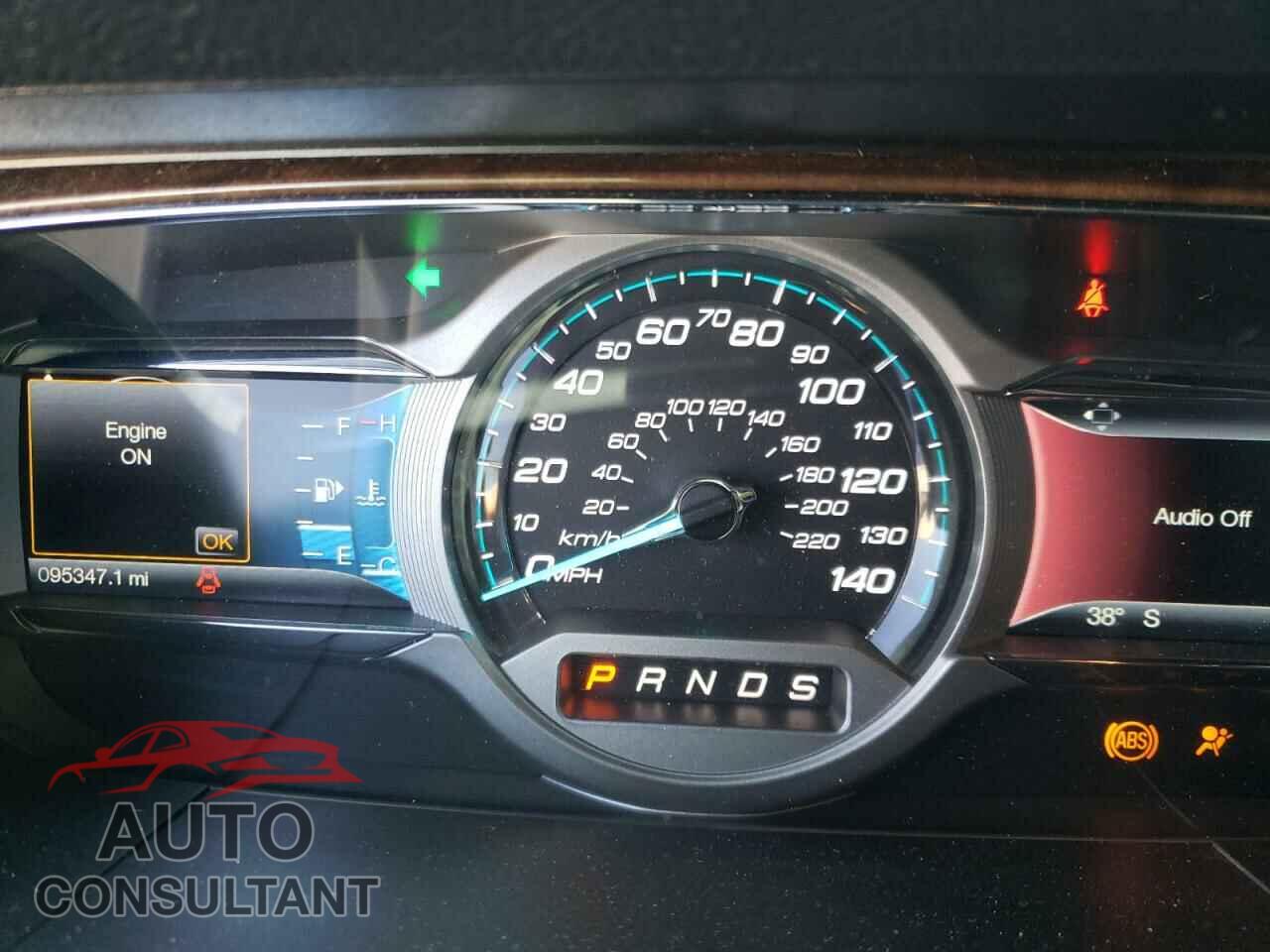FORD TAURUS 2016 - 1FAHP2F82GG120185