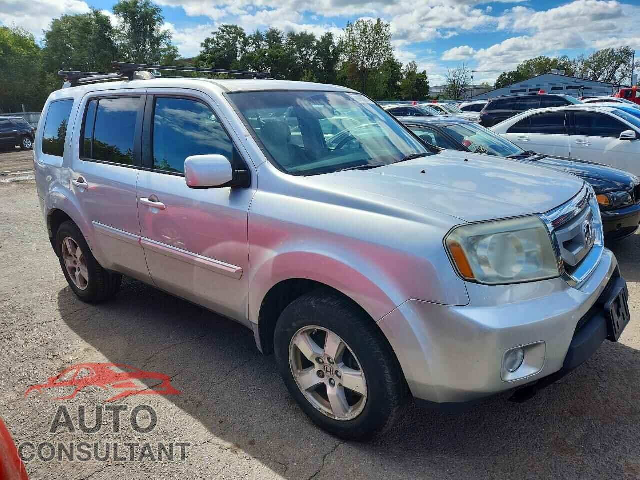 HONDA PILOT 2010 - 5FNYF4H61AB022481