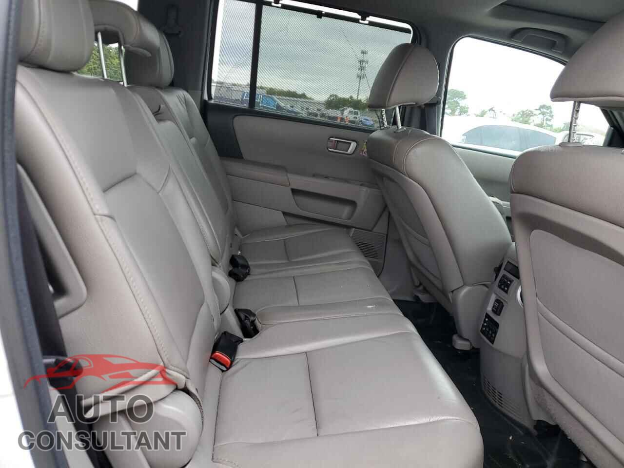 HONDA PILOT 2012 - 5FNYF4H98CB062912