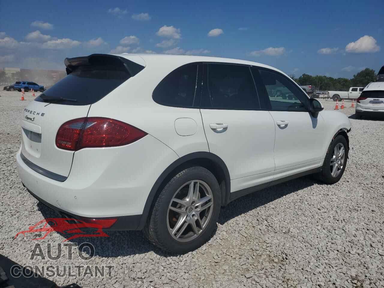 PORSCHE CAYENNE 2014 - WP1AB2A29ELA58509