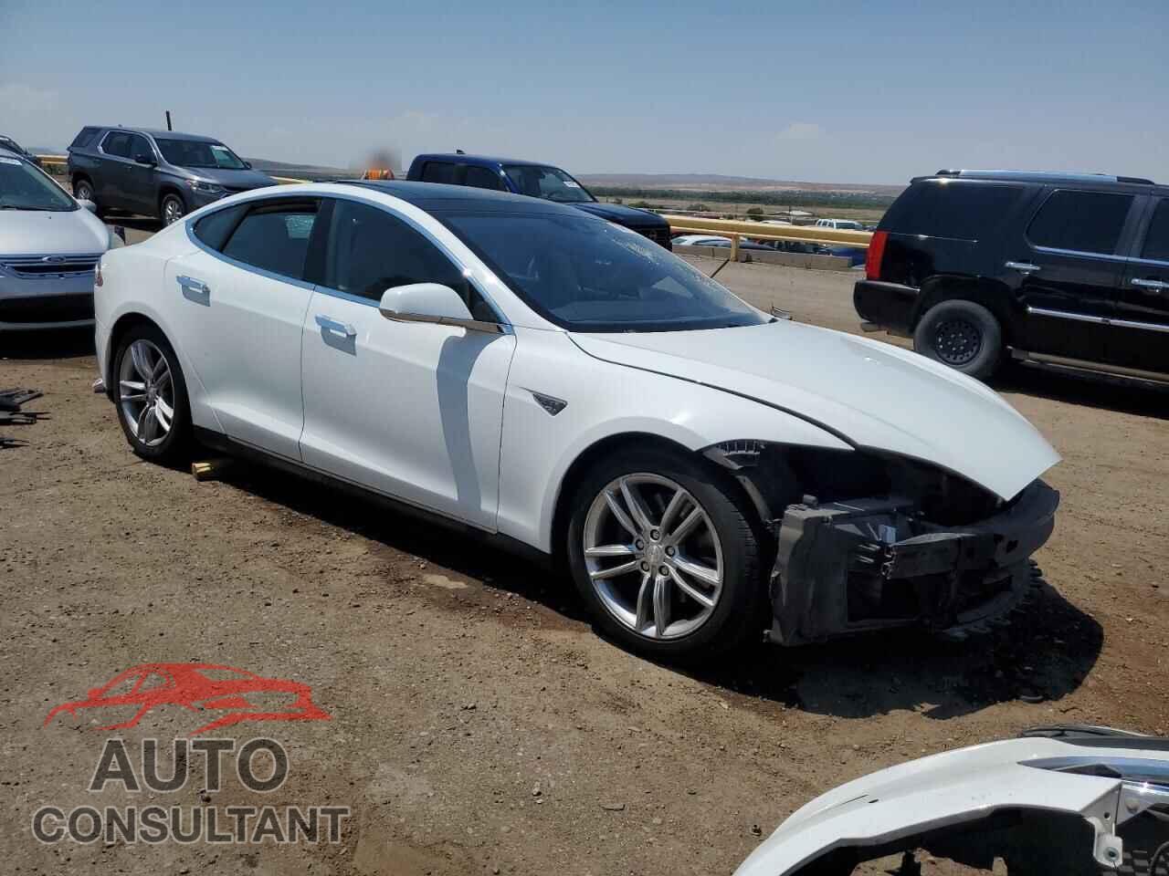 TESLA MODEL S 2016 - 5YJSA1E28GF120436