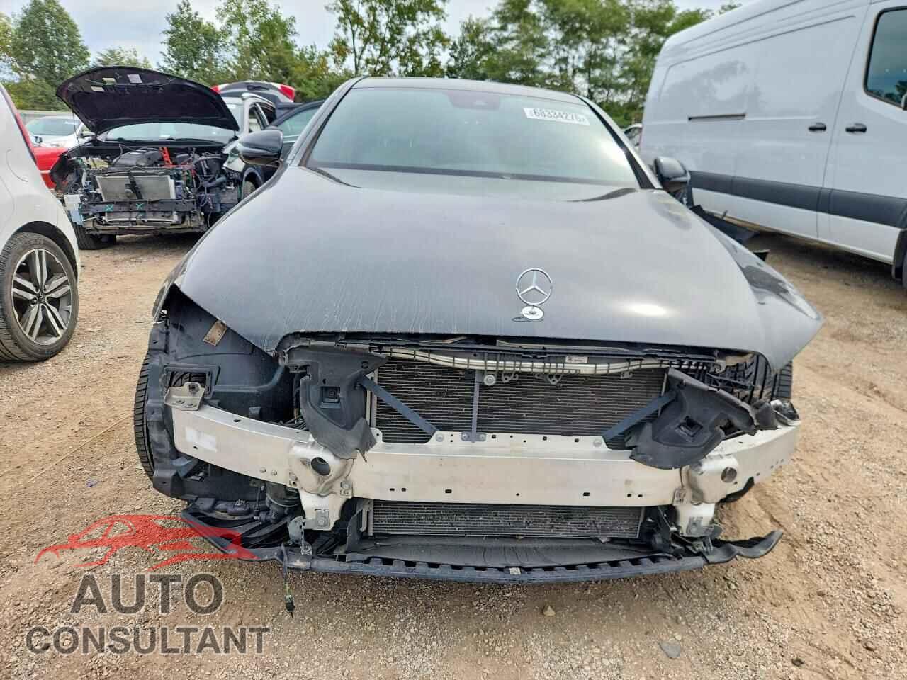 MERCEDES-BENZ E-CLASS 2017 - WDDZF4JB9HA239300