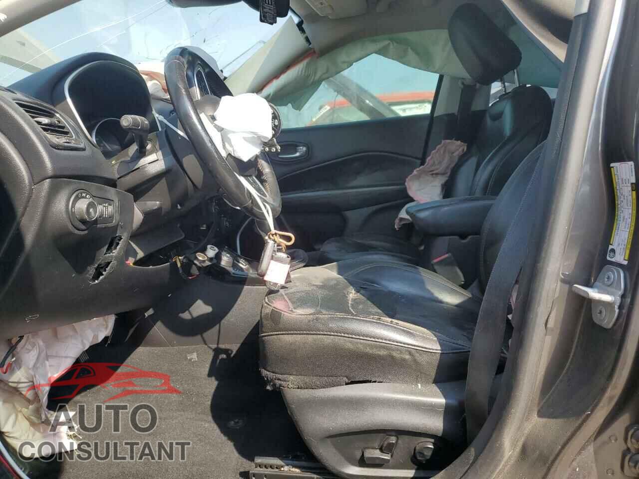 JEEP COMPASS 2018 - 3C4NJDCB9JT280478