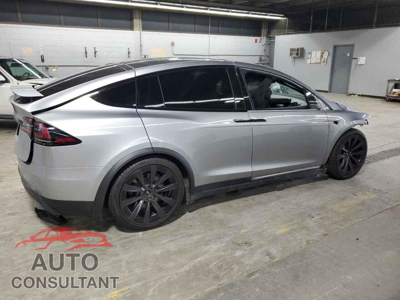 TESLA MODEL X 2024 - 7SAXCDE58RF456637