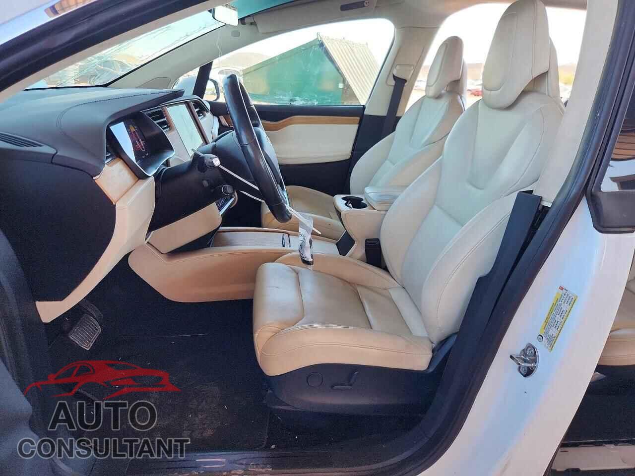 TESLA MODEL X 2018 - 5YJXCBE23JF140588