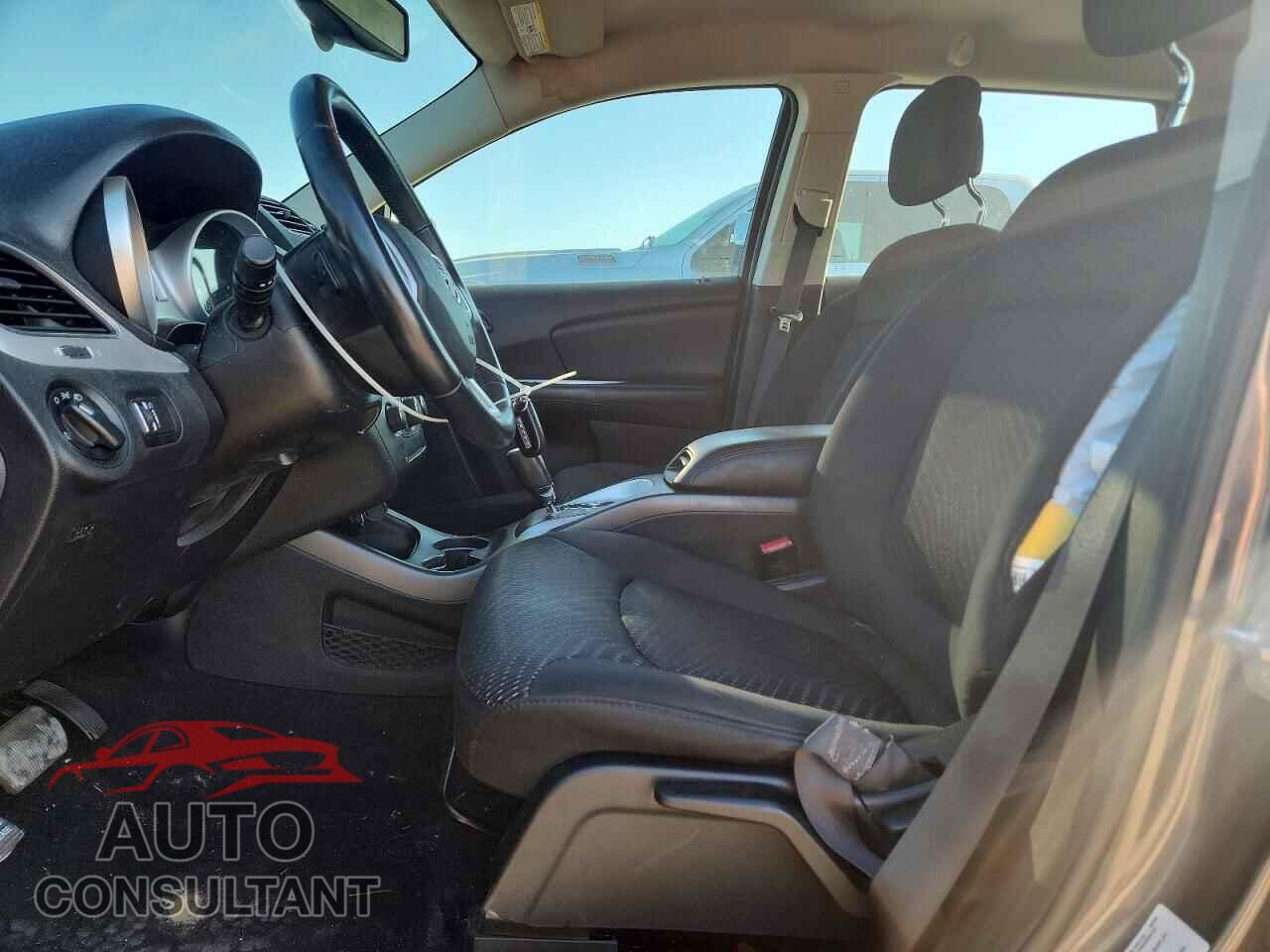 DODGE JOURNEY 2015 - 3C4PDCAB2FT518014