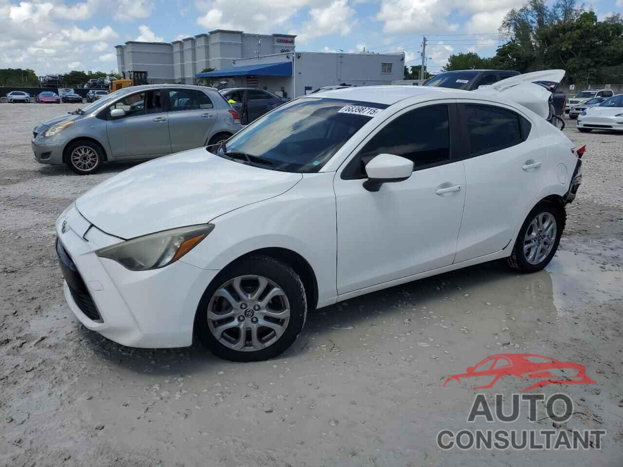 TOYOTA YARIS 2017 - 3MYDLBYVXHY158143