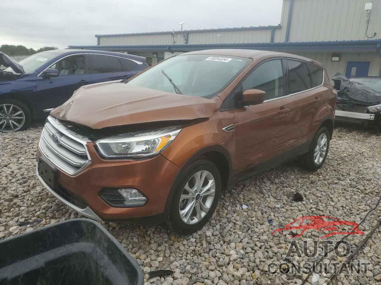 FORD ESCAPE 2017 - 1FMCU9G97HUA95702