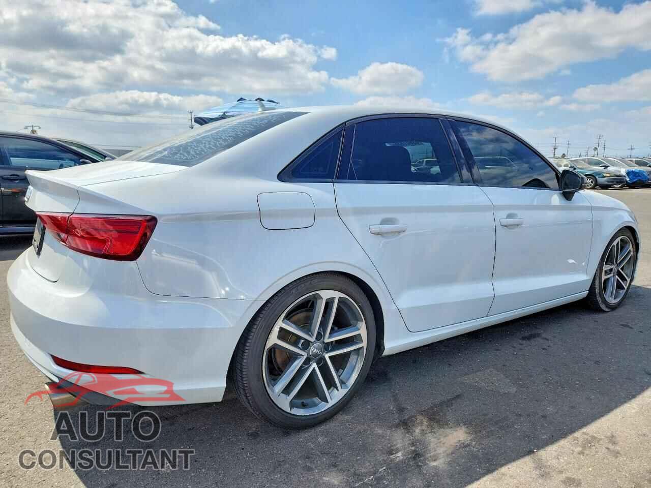AUDI A3 2017 - WAUB8GFF2H1019450