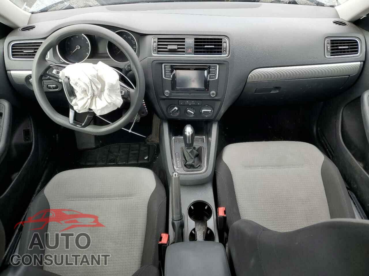 VOLKSWAGEN JETTA 2017 - 3VW2B7AJ8HM341798