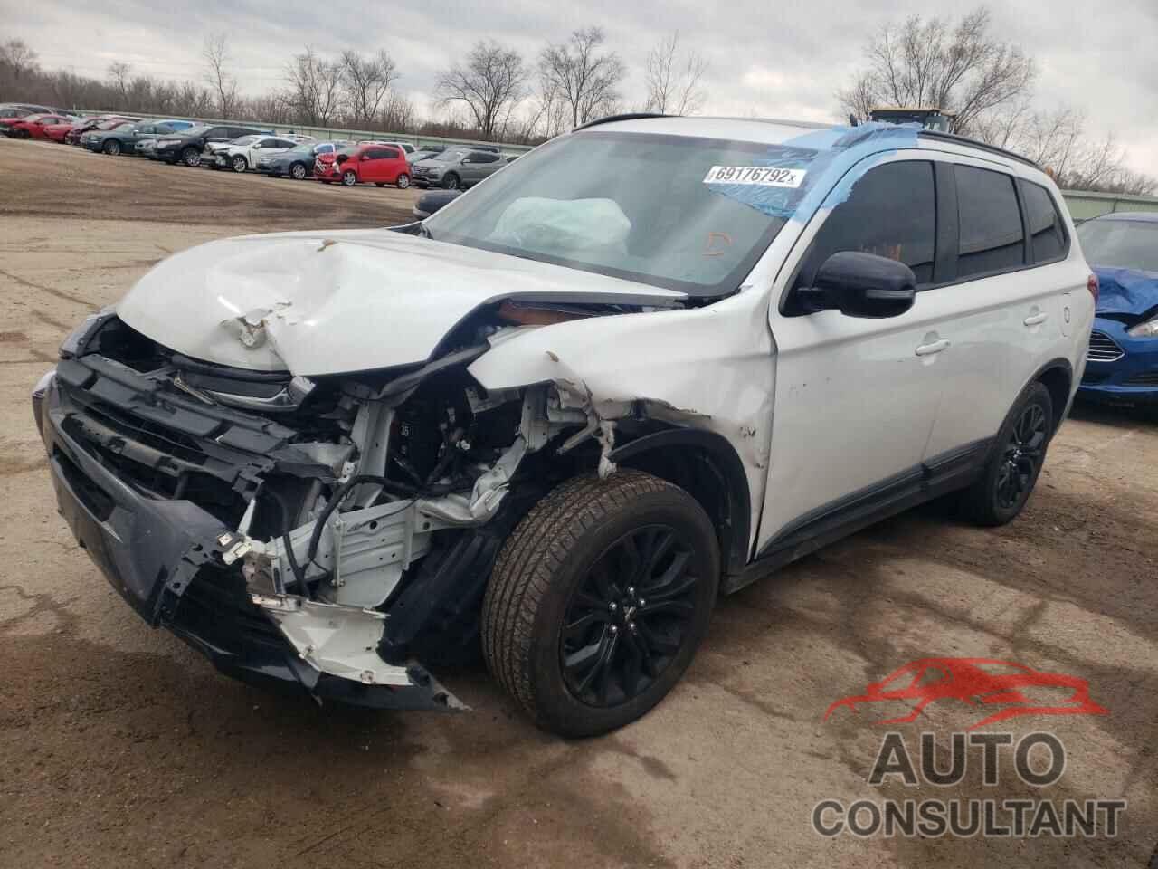 MITSUBISHI OUTLANDER 2018 - JA4AZ3A35JZ050114