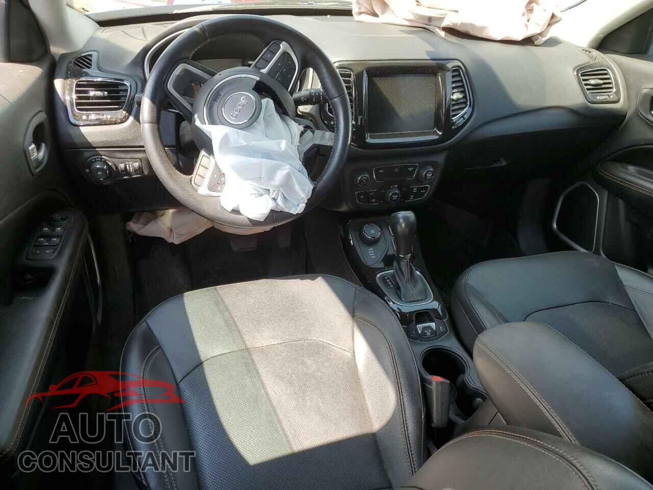 JEEP COMPASS 2020 - 3C4NJDCB4LT149672