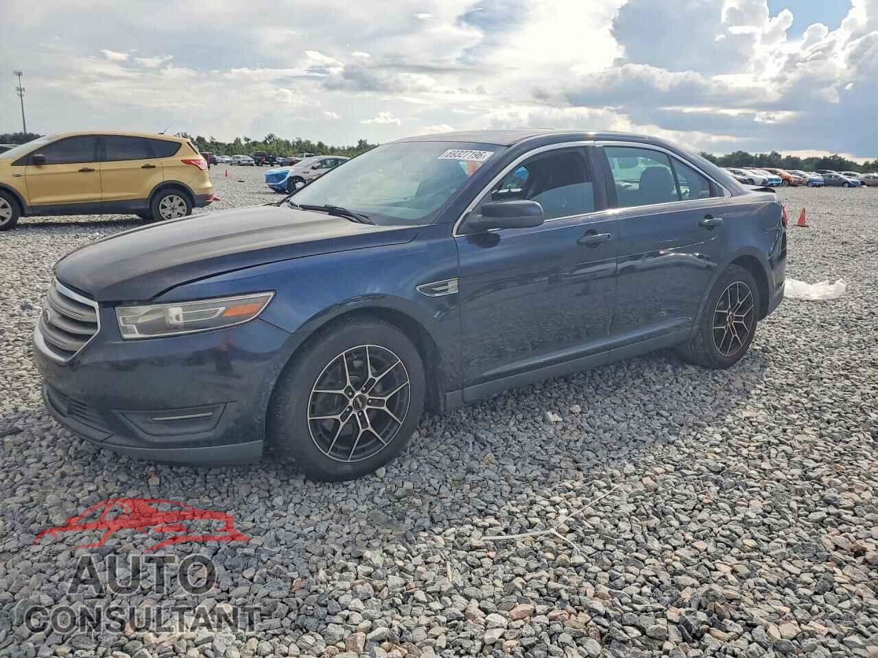 FORD TAURUS 2017 - 1FAHP2E85HG120071