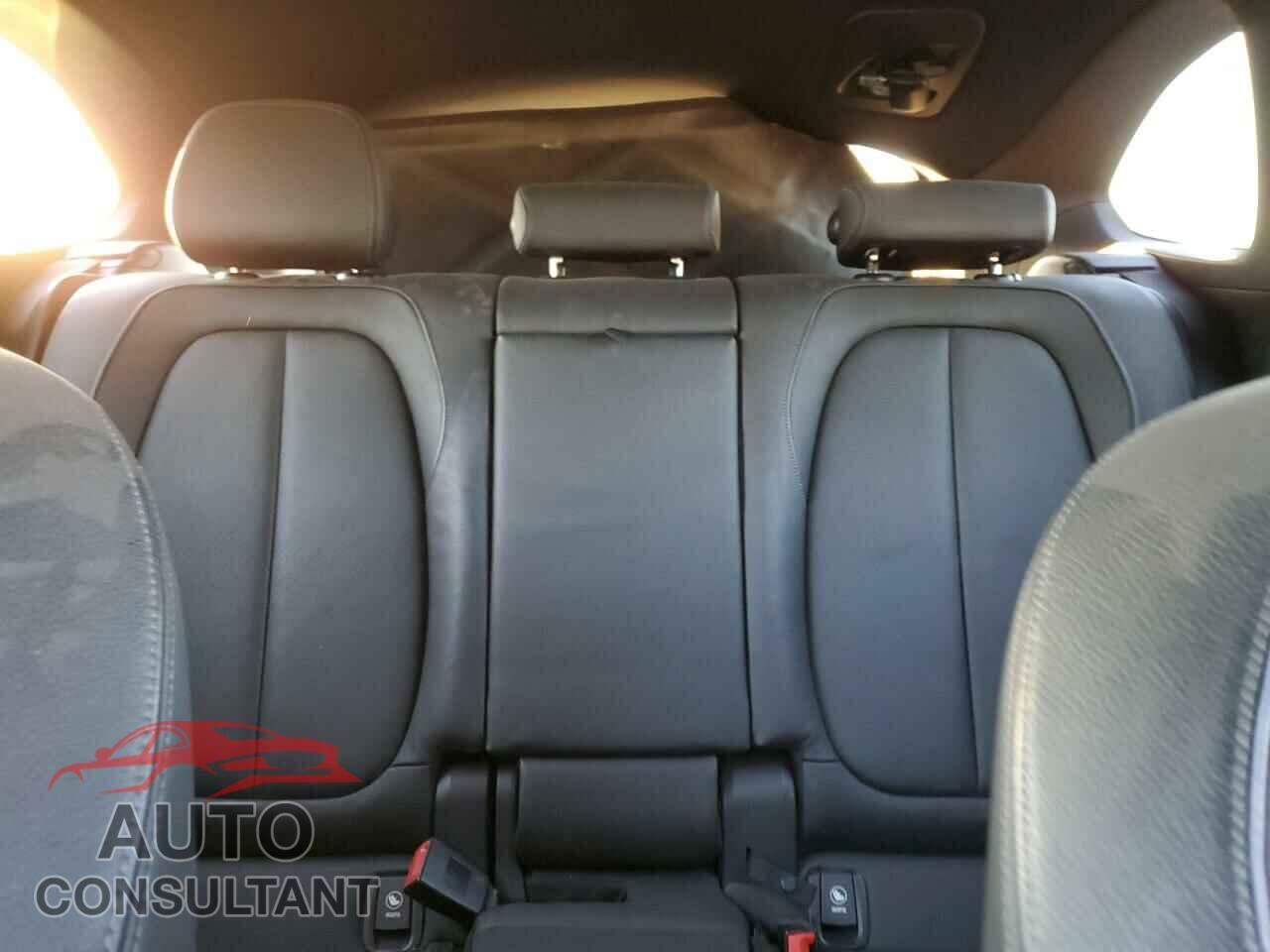 BMW X1 2017 - WBXHT3C31H5F79649