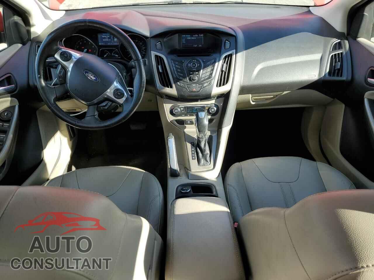 FORD FOCUS 2012 - 1FAHP3H22CL357341