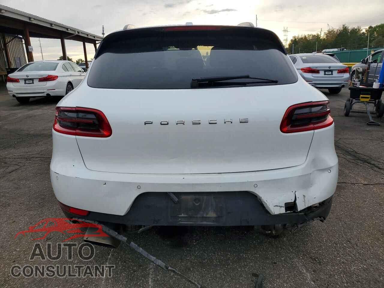 PORSCHE MACAN 2018 - WP1AA2A57JLB00912
