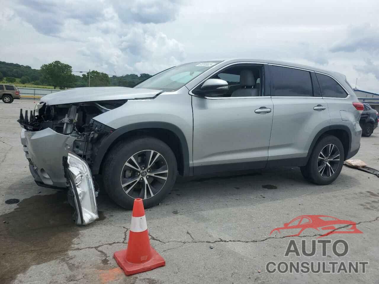 TOYOTA HIGHLANDER 2019 - 5TDZARFH6KS048821