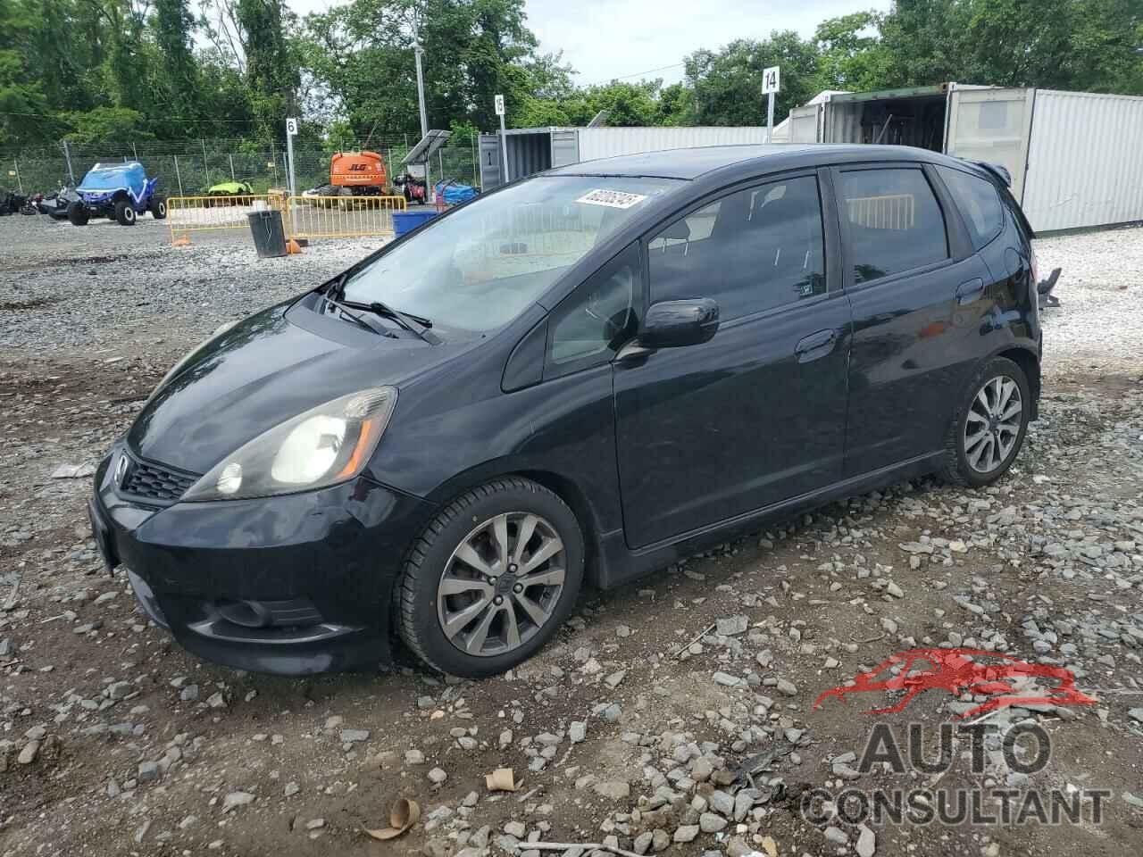 HONDA FIT 2013 - JHMGE8H5XDC037879