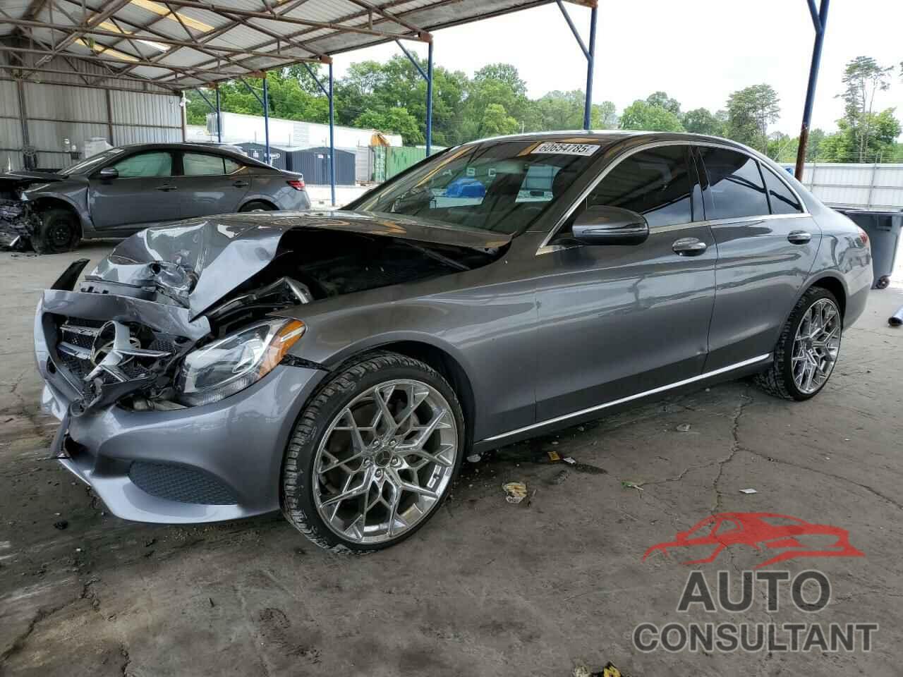 MERCEDES-BENZ C-CLASS 2018 - 55SWF4KB5JU247028