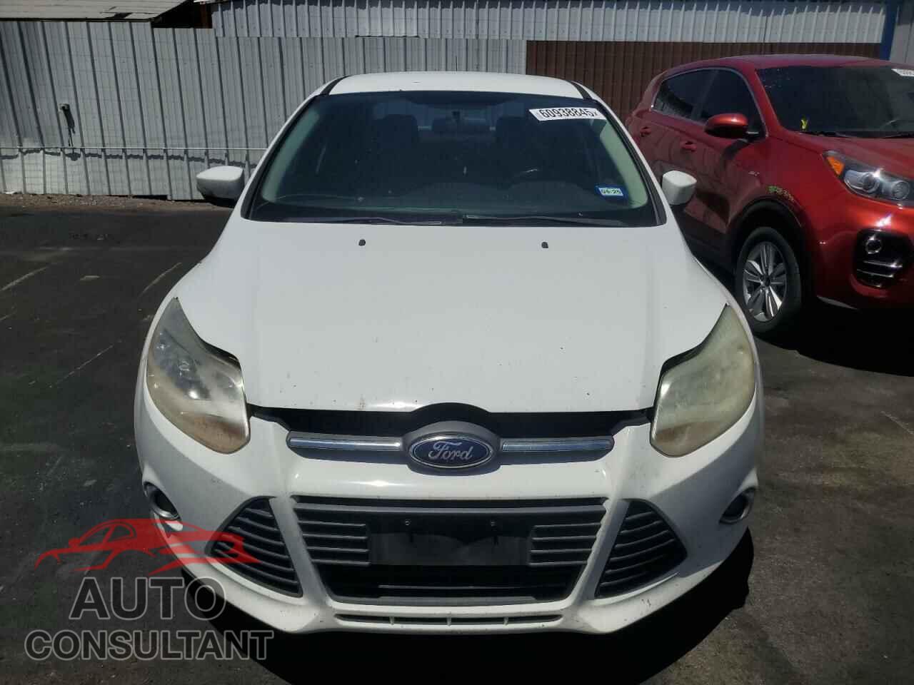 FORD FOCUS 2014 - 1FADP3F29EL218618